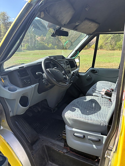 Ford Transit 300M Kombi 6 of 14