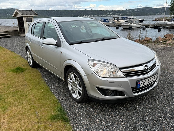 Opel Astra 3 of 12