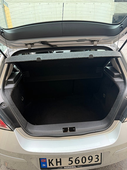 Opel Astra 9 of 12