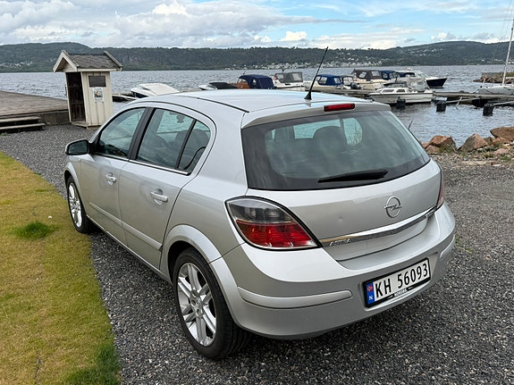Opel Astra 6 of 12