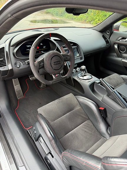 Audi R8 12 of 30