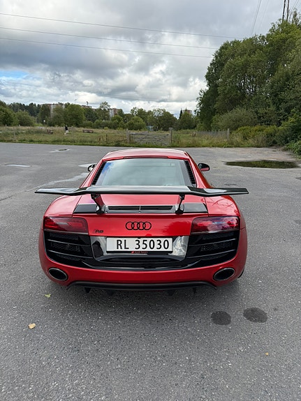 Audi R8 6 of 30