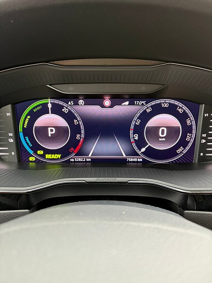Skoda Superb 17 of 19