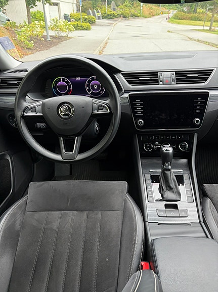Skoda Superb 10 of 19