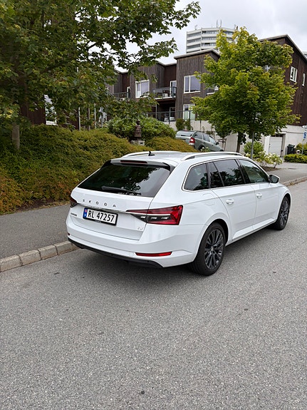 Skoda Superb 5 of 19