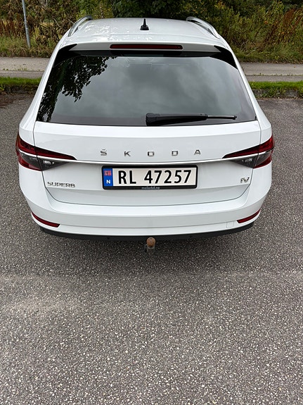 Skoda Superb 12 of 19