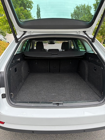 Skoda Superb 15 of 19