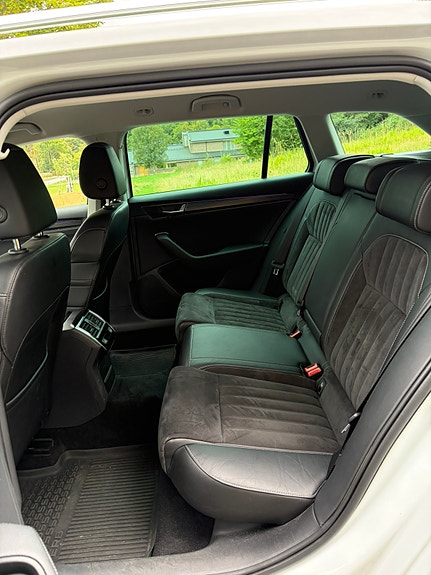Skoda Superb 11 of 19