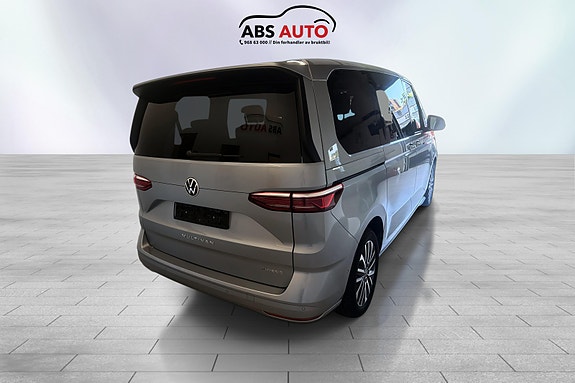 Volkswagen Multivan 6 of 30