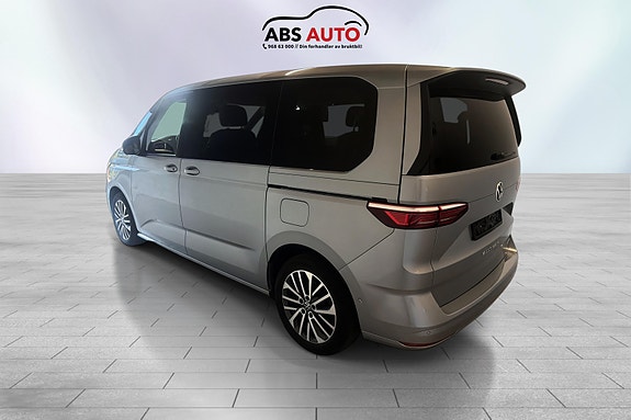 Volkswagen Multivan 8 of 30
