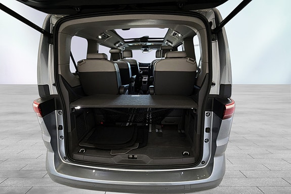 Volkswagen Multivan 18 of 30