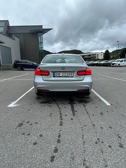 BMW 330e 5 of 15
