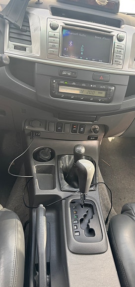 Toyota HiLux 10 of 12