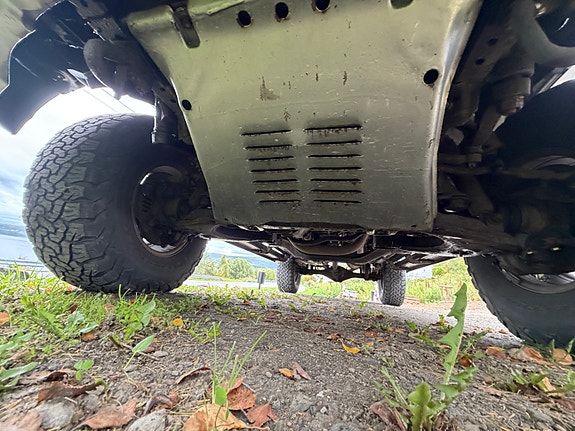 Toyota HiLux 8 of 30