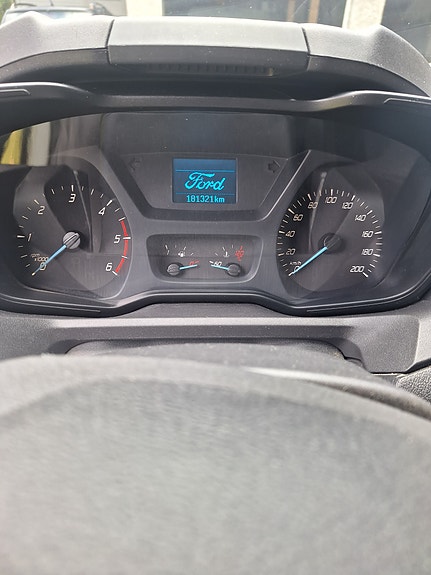 Ford Transit Custom 7 of 11