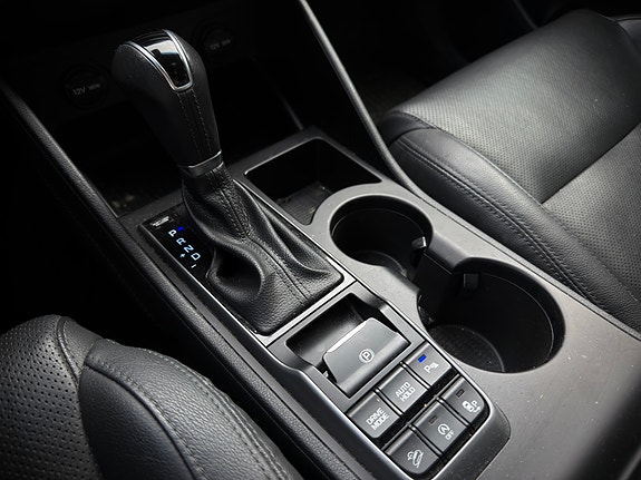Hyundai Tucson 18 of 23