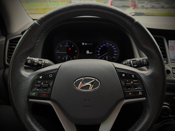 Hyundai Tucson 15 of 23