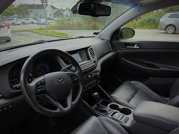 Hyundai Tucson 14 of 23