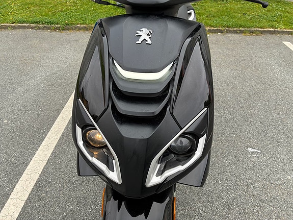 Peugeot Speedfight 2 of 5