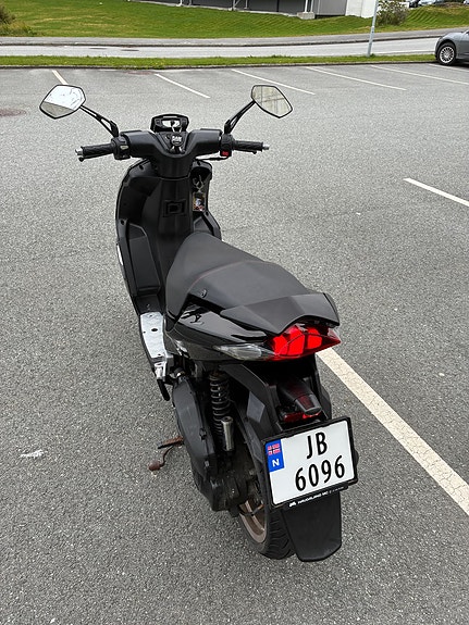 Peugeot Speedfight 3 of 5