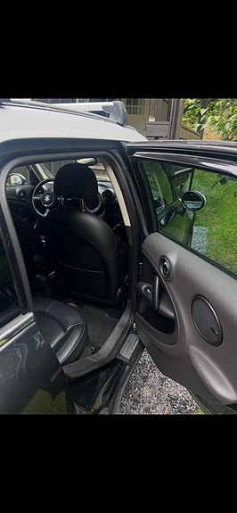 MINI Countryman Cooper D 23 of 30