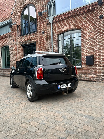 MINI Countryman Cooper D 8 of 30