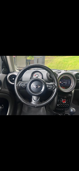 MINI Countryman Cooper D 25 of 30