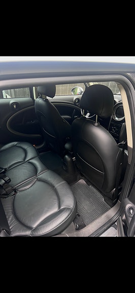 MINI Countryman Cooper D 22 of 30
