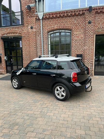 MINI Countryman Cooper D 9 of 30