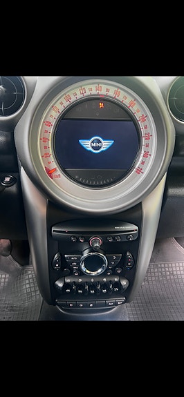 MINI Countryman Cooper D 28 of 30