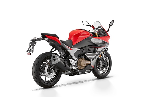 QJ Motor SRK 600 RS| 5 års garanti | Brembo | TFT-skjerm med speiling av mobil ++ 2 of 7