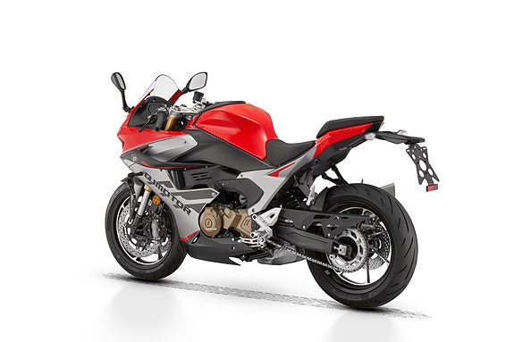QJ Motor SRK 600 RS| 5 års garanti | Brembo | TFT-skjerm med speiling av mobil ++ 7 of 7