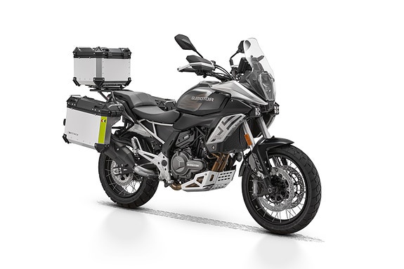 QJ Motor SRT 600 SX| 5 års garanti | Komplett veskesett | TFT-skjerm med speiling av mobil ++ 2 of 17