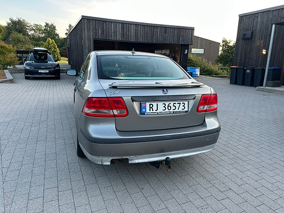 Saab 9-3 5 of 12