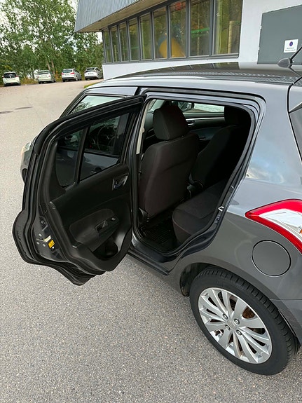Suzuki Swift 7 of 30