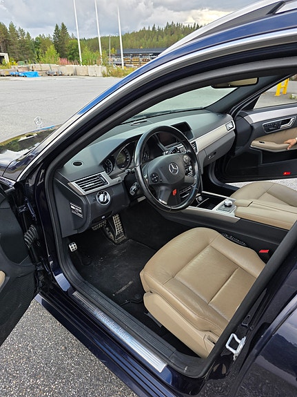 Mercedes-Benz E350 d 9 of 11
