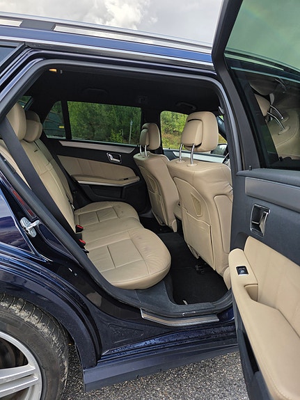 Mercedes-Benz E350 d 11 of 11