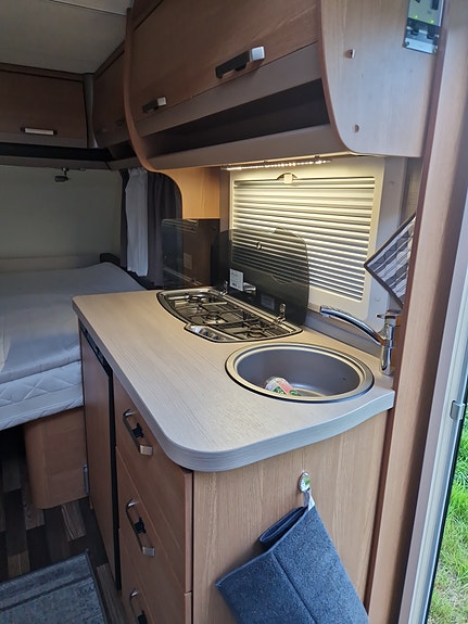 Knaus Sport 460 W04 10 of 10