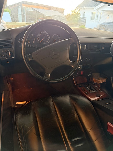 Mercedes-Benz SL300 20 of 24