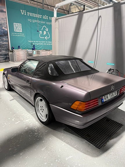 Mercedes-Benz SL300 5 of 24