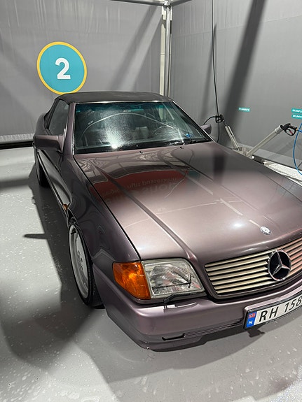 Mercedes-Benz SL300 6 of 24