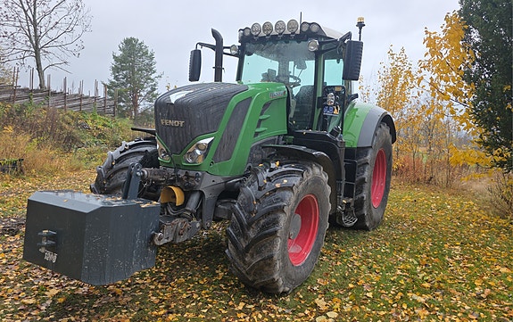 Fendt 828 Nå med nye dekk! 16 of 19