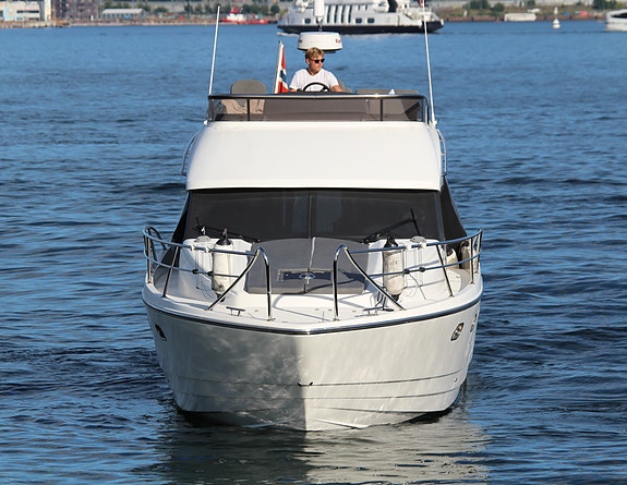 HELÅRSBÅT – STRAK AKSEL: SKILSØ 39 Fly – GI BUD 7 of 30