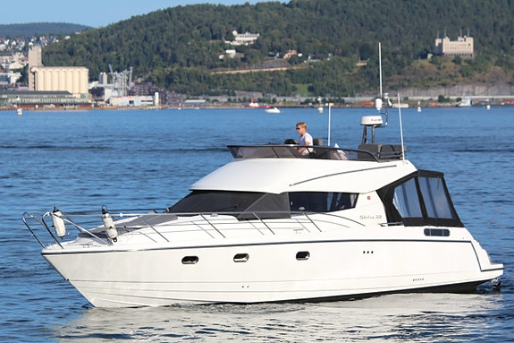 HELÅRSBÅT – STRAK AKSEL: SKILSØ 39 Fly – GI BUD 10 of 30