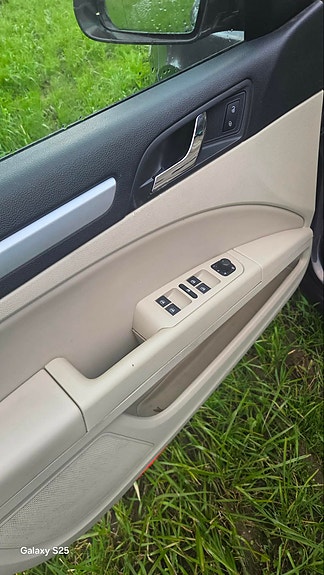 Skoda Superb 14 of 30