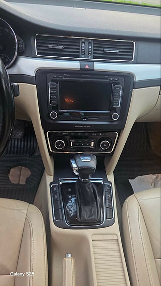 Skoda Superb 15 of 30
