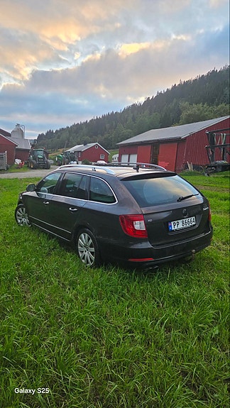 Skoda Superb 5 of 30