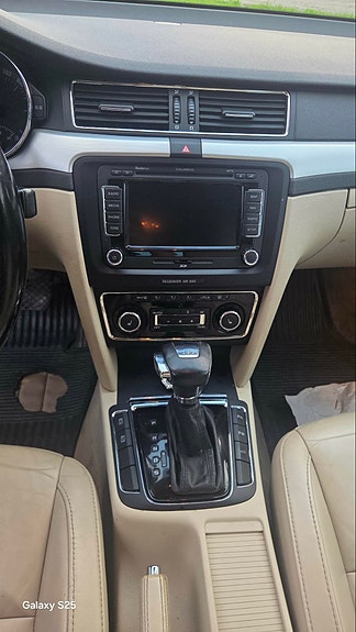 Skoda Superb 22 of 30