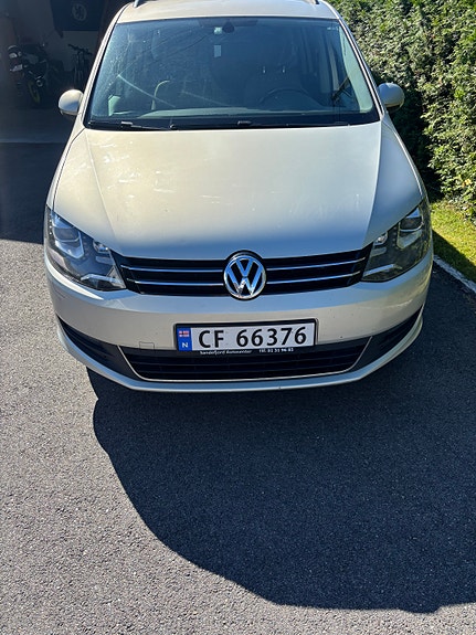 Volkswagen Sharan 3 of 9