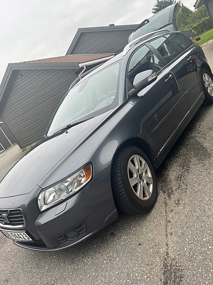 Volvo V50 7 of 7